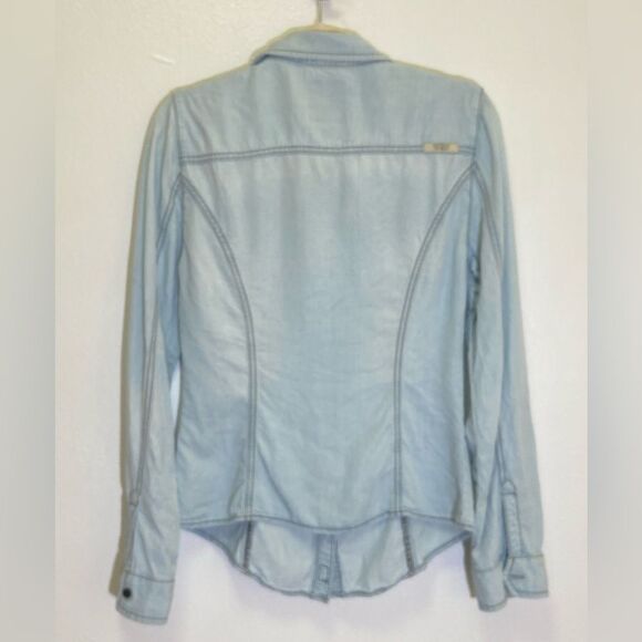 GUESS - Button Down Tencel® Lyocell Shirt - size M (runs small) - Picture 2 of 8